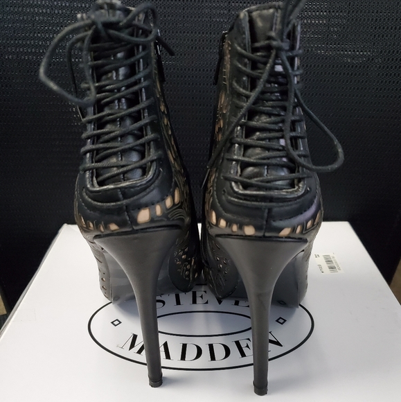 Shoe - Picture 2 of 5